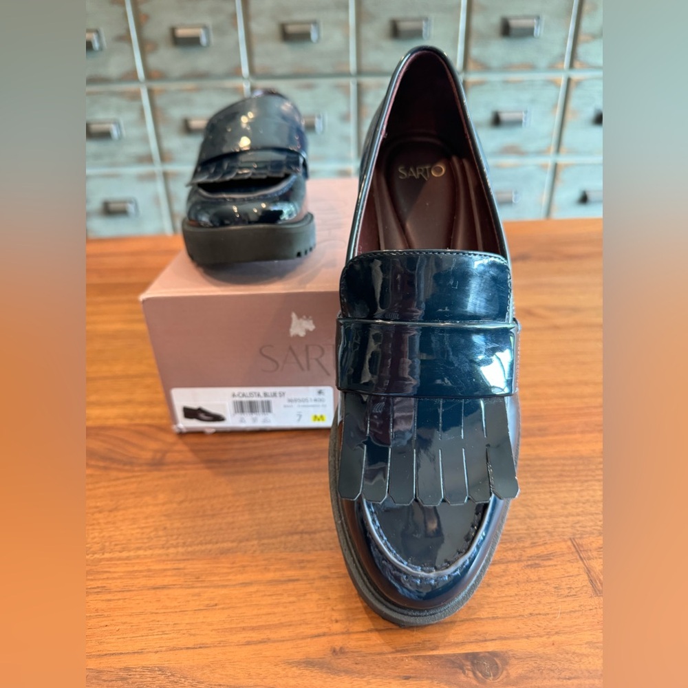 Franco Sarto Calista Kiltie Loafer NIB - Picture 1 of 8
